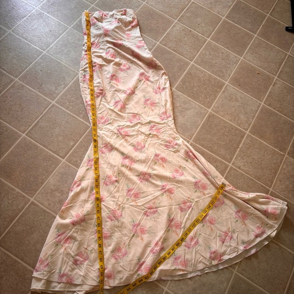 Oh Polly Cream Strapless Bodycon Dress - Picture 9 of 14